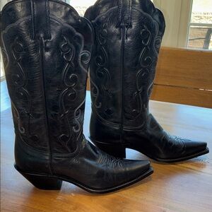 Justin Black women’s cowboy boots